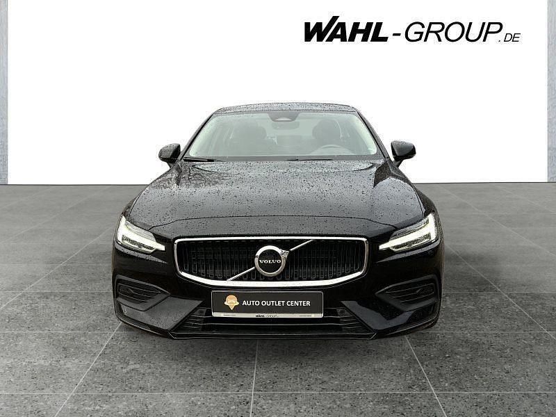 Gebraucht Volvo S60 197 PS (144 kW) 2024 Schwarz Limousine