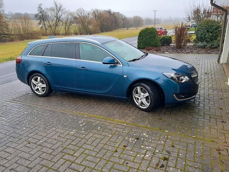 Blau Gebraucht 2017 Opel Insignia Sport Kombi | 8.500 € (Fairer Preis) - Bild 1/2