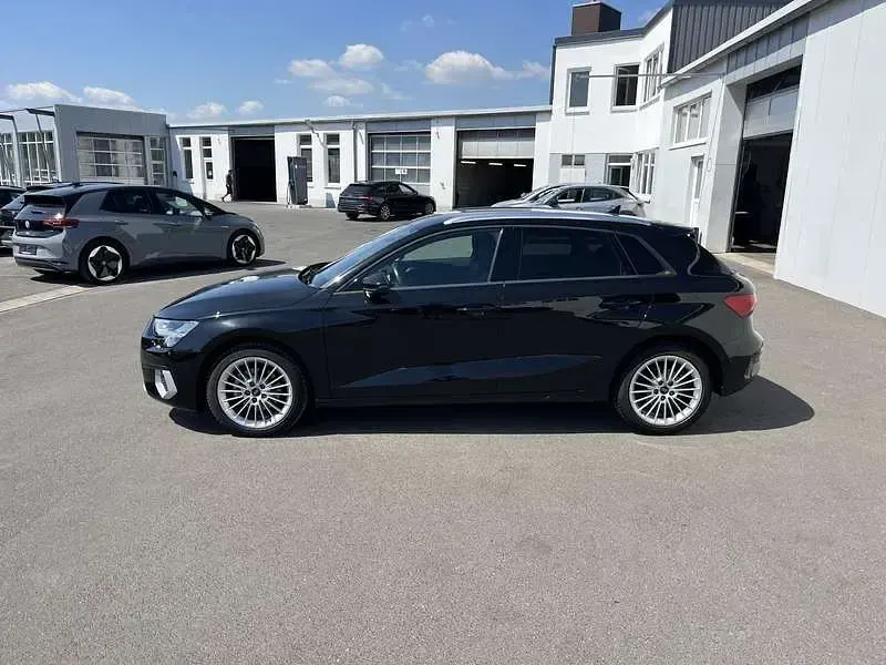 Gebraucht Audi A3 Advanced Plus 150 PS (110 kW) 2024 Mythosschwarz Limousine