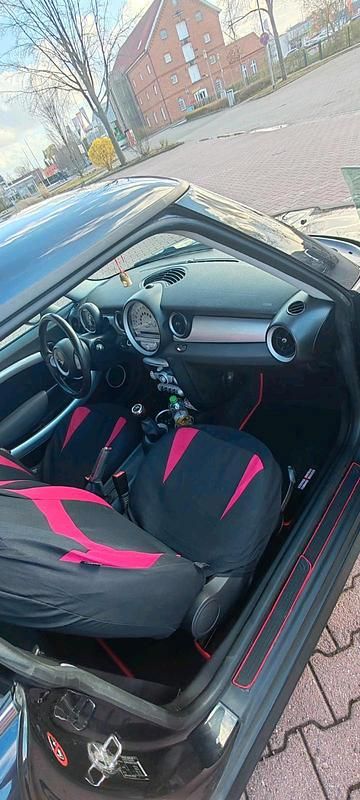 Gebraucht Mini Cooper 95 PS (69 kW) 2008 Schwarz Kleinwagen