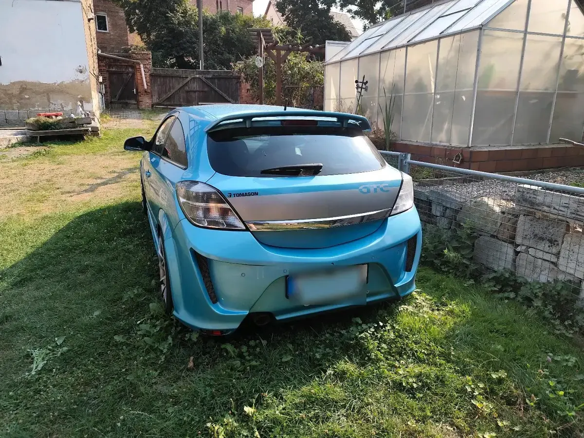 Gebraucht Opel Astra GTC 140 PS (102 kW) 2010 Blau Coupé