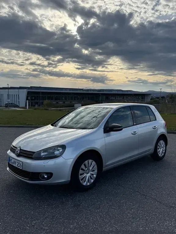 Gebraucht VW Golf VI Style 86 PS (63 kW) 2011 Silber Kleinwagen