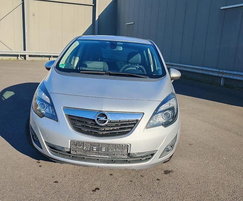 Grau Gebraucht 2011 Opel Meriva Van / Kleinbus | 2.499 € (Superpreis) - Bild 1/4
