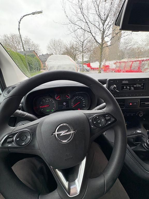 Gebraucht Opel Combo 110 PS (80 kW) 2021 Weiß Van / Kleinbus