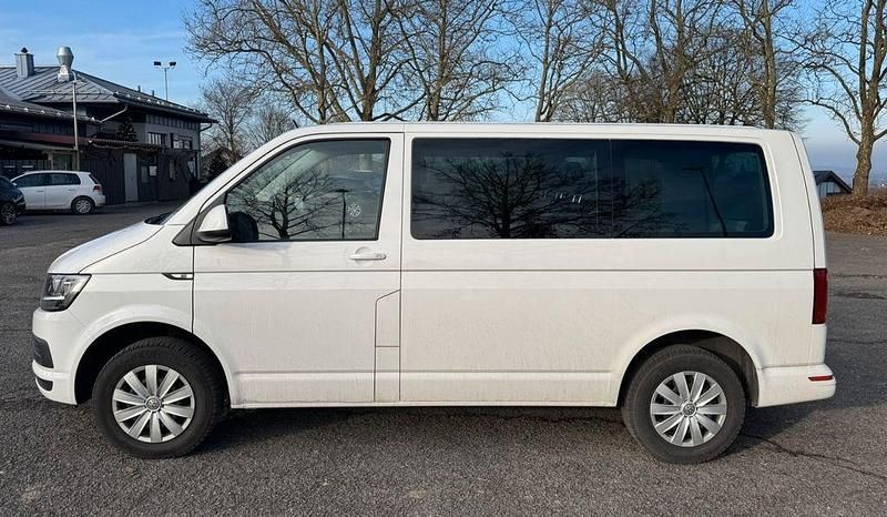 Gebraucht VW Caravelle 150 PS (110 kW) 2019 Weiß Van / Kleinbus