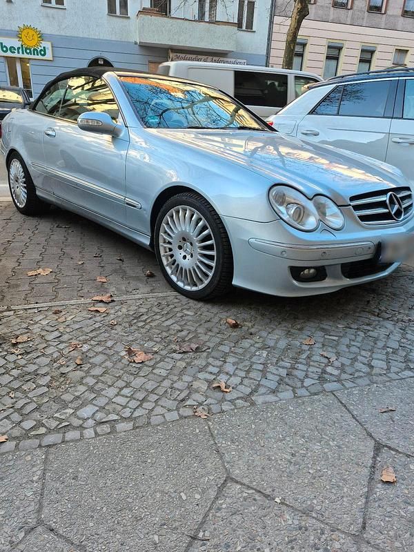 Gebraucht Mercedes CLK320 224 PS (164 kW) 2008 Blau Coupé