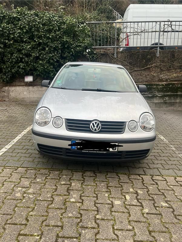 Gebraucht VW Polo 64 PS (47 kW) 2003 Silber Kleinwagen