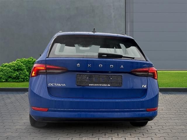Gebraucht Skoda Octavia Ambition 204 PS (150 kW) 2023 Blau Kombi