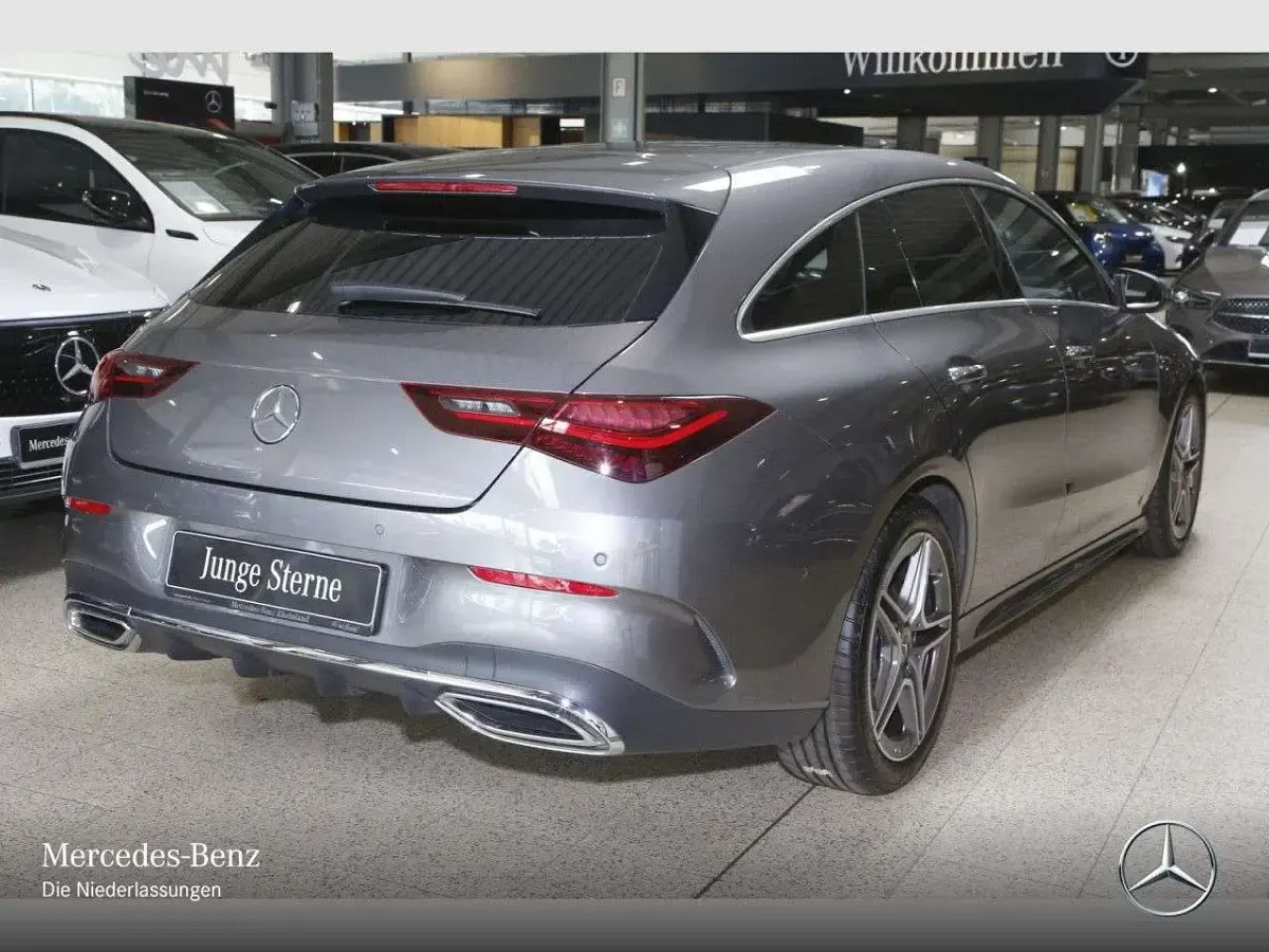 Gebraucht Mercedes CLA200 AMG 163 PS (119 kW) 2025 Mountain grau Kombi