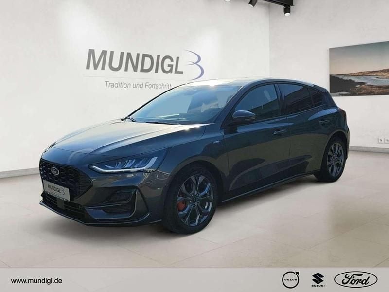 Metallic) (grau Neu 2025 Ford Focus ST-Line Limousine | 29.930 € (Fairer Preis) - Bild 1/4