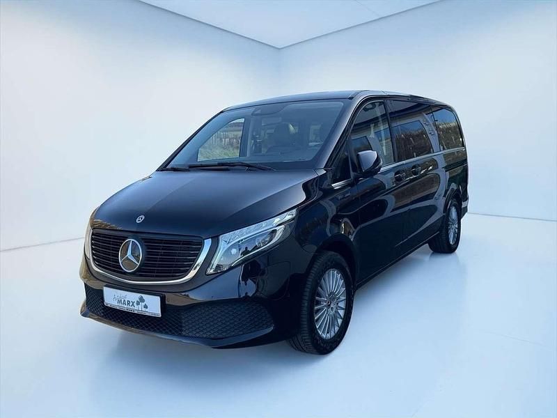 Gebraucht Mercedes EQV300 Avantgarde 150 kW (204 PS) 2022 Obsidianschwarz metallic Kombi