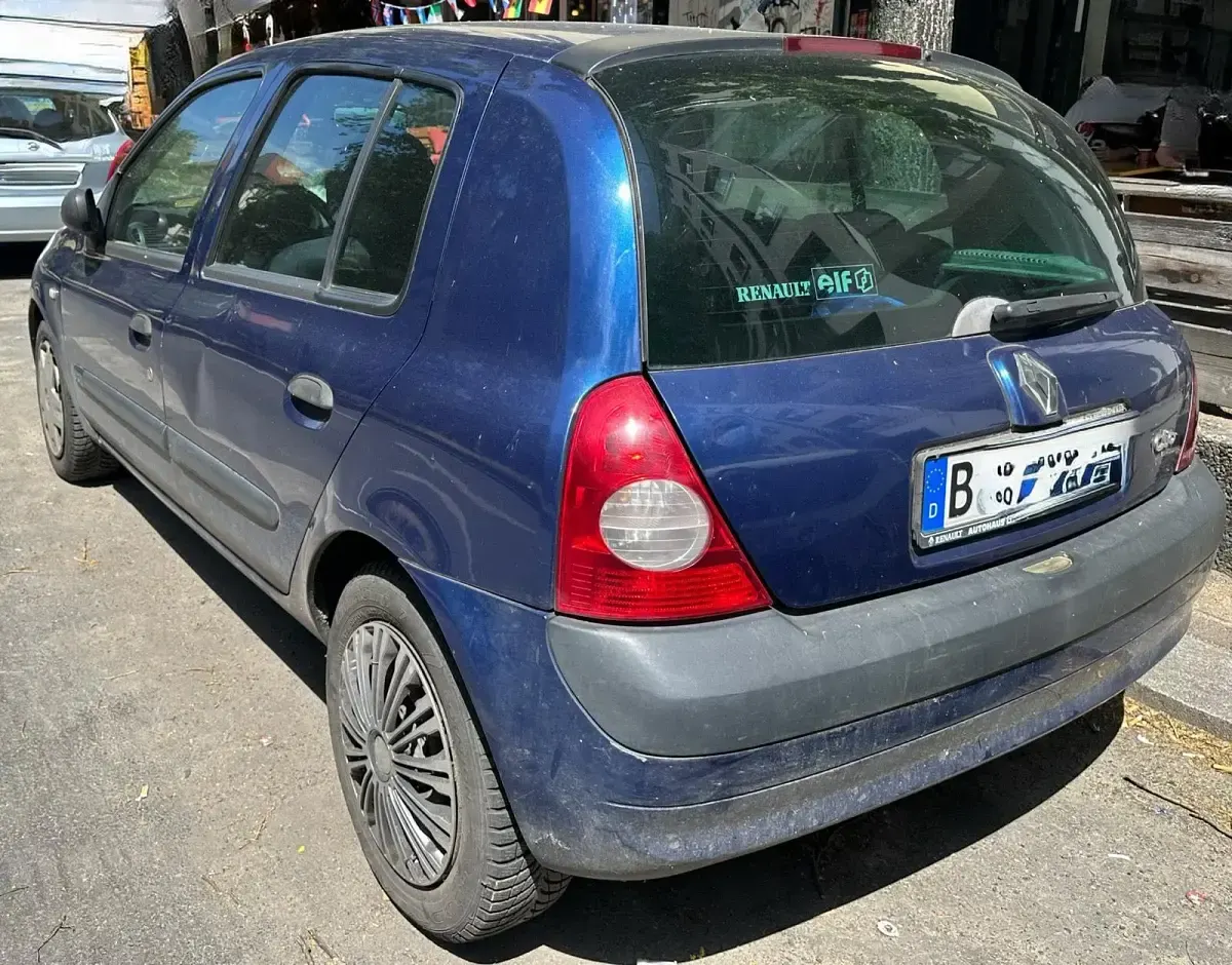 Gebraucht Renault Clio II 65 PS (47 kW) 2003 Limousine