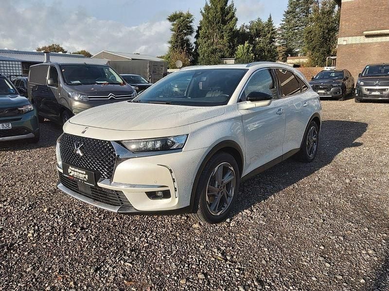 Weiß Gebraucht 2021 DS Automobiles DS7 Crossback Rivoli SUV | 27.990 € (Etwas zu teuer) - Bild 1/4