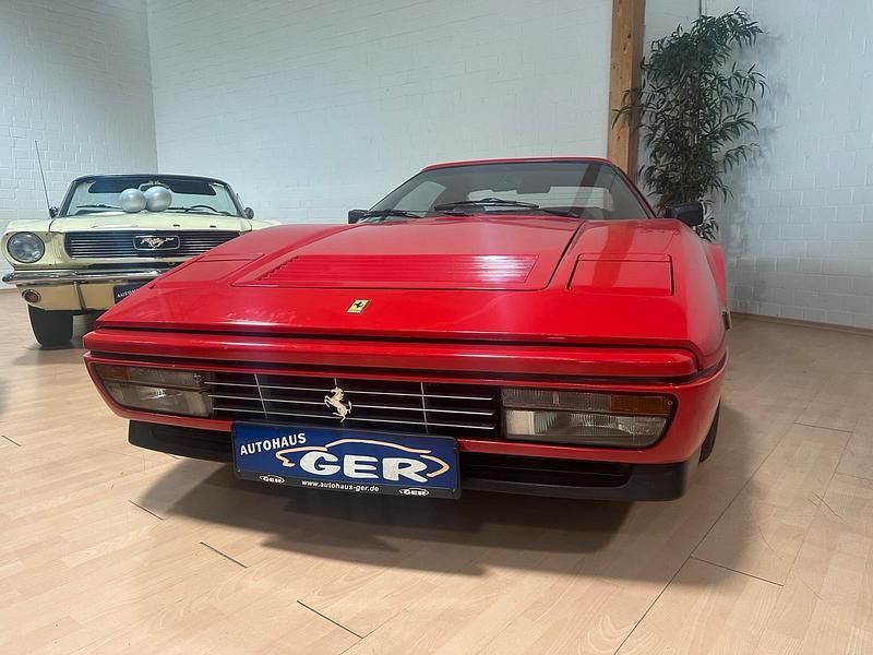 Rot Gebraucht 1987 Ferrari 328 Cabrio | 94.900 € - Bild 1/4