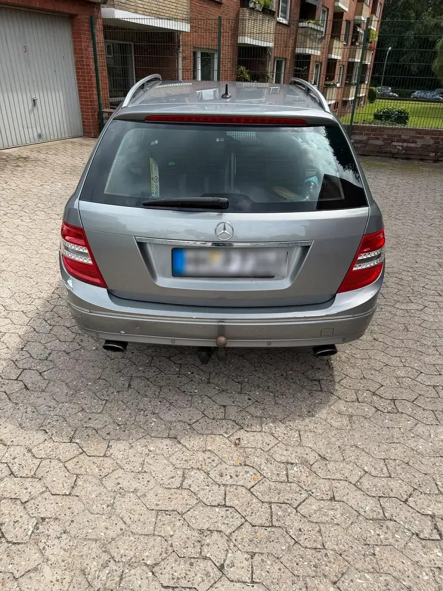 Gebraucht Mercedes C320 224 PS (164 kW) 2008 Grau Kombi