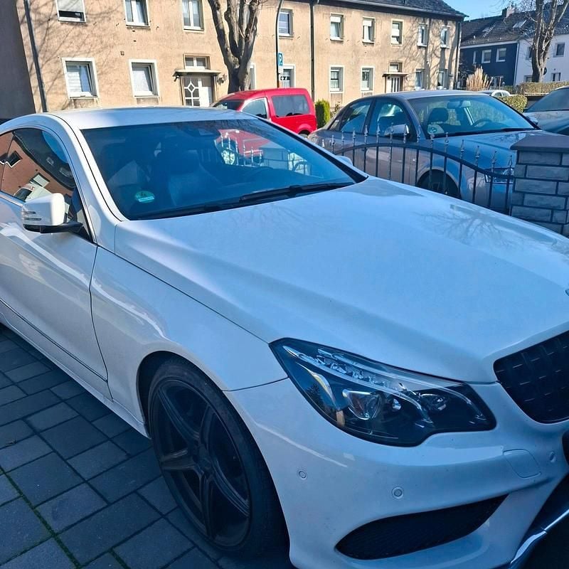 Gebraucht Mercedes E200 184 PS (135 kW) 2014 Weiß Coupé