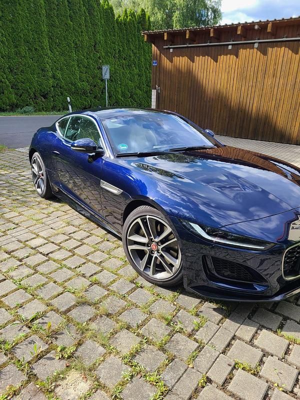 Blau Gebraucht 2022 Jaguar F-Type Coupé | 49.900 € (Fairer Preis) - Bild 1/4