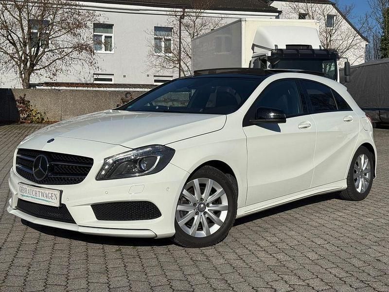 Weiß Gebraucht 2013 Mercedes A200 AMG Limousine | 15.950 € (Fairer Preis) - Bild 1/4