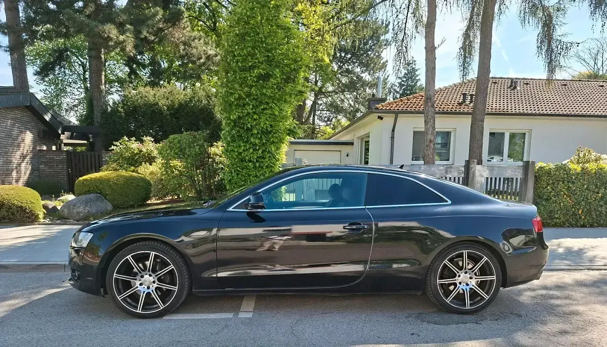 Używany Audi A5 239 KM (175 kW) 2009 Czarny Coupe