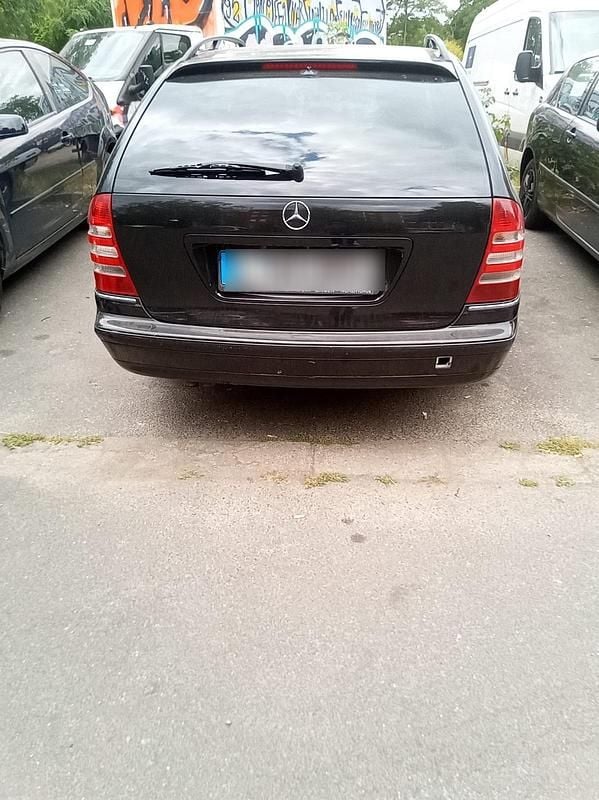 Schwarz Gebraucht 2009 Mercedes C220 Kombi | 2.500 € (Superpreis) - Bild 1/4
