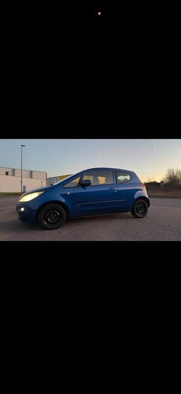 Gebraucht Mitsubishi Colt Motion 95 PS (69 kW) 2006 Blau Kleinwagen