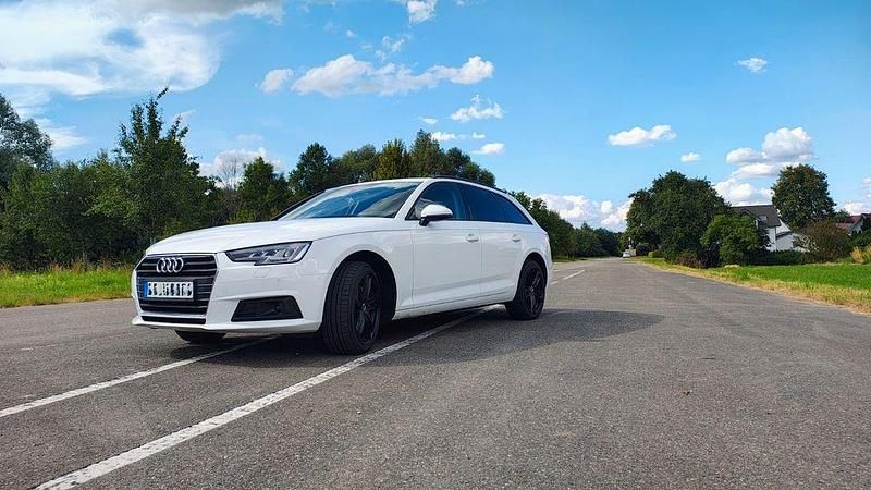 Gebraucht Audi A4 Comfort 190 PS (139 kW) 2016 Weiß Kombi