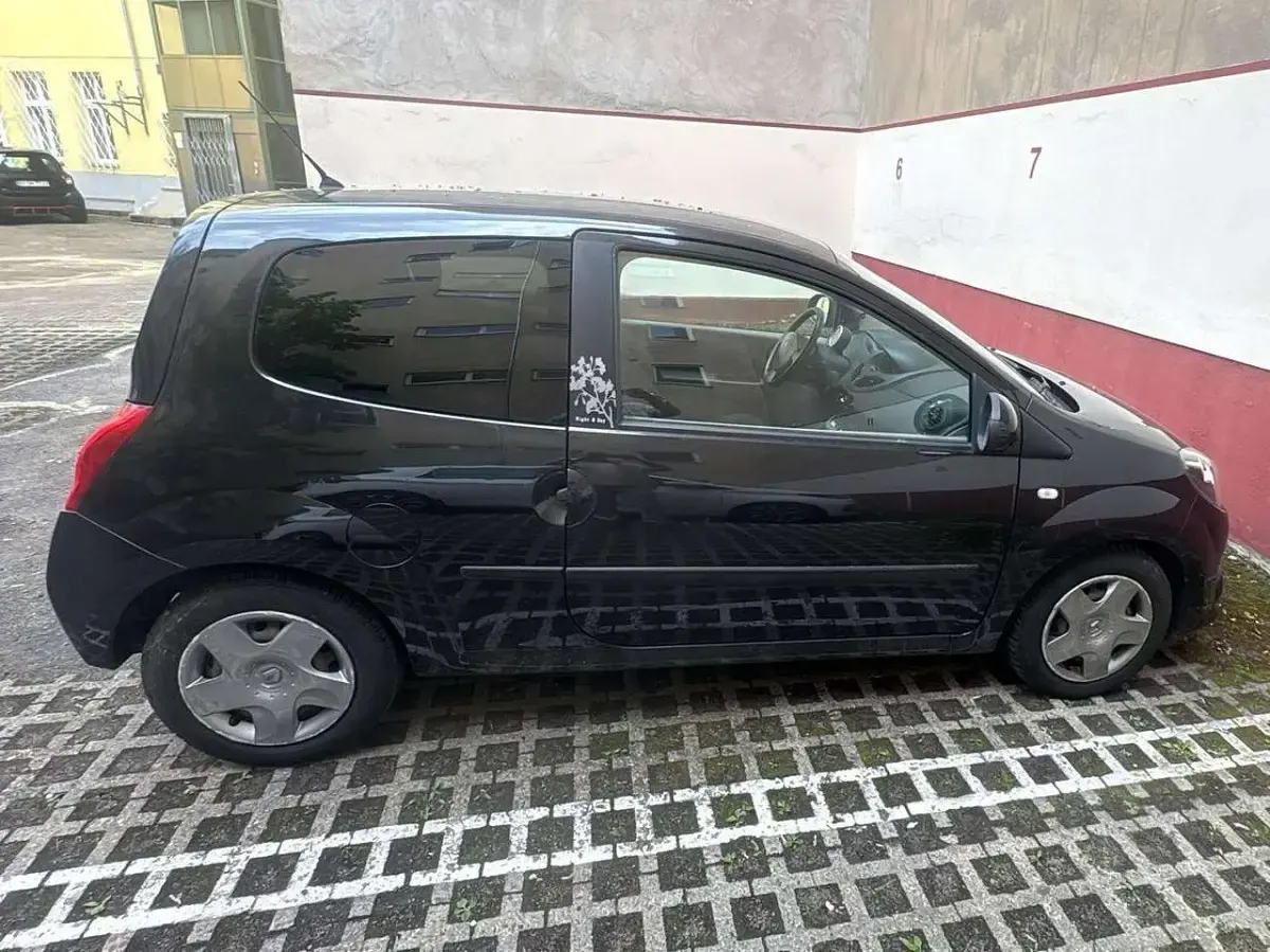 Gebraucht Renault Twingo 76 PS (55 kW) 2010 Schwarz Kleinwagen
