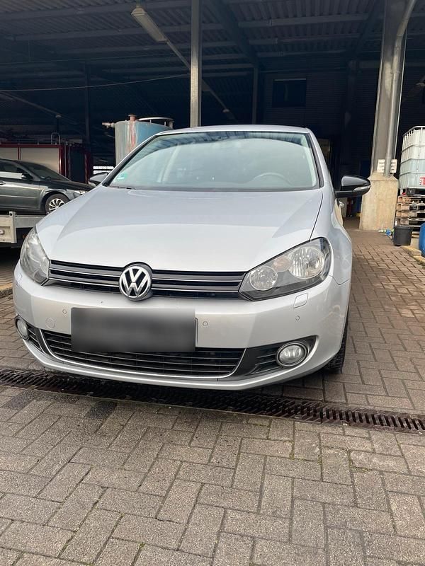 Gebraucht VW Golf VI Style 86 PS (63 kW) 2011 Silber Kleinwagen
