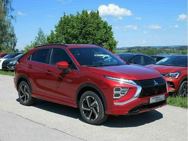 Second-hand Mitsubishi Eclipse Cross Select 188 CP (138 kW) 2024 Roșu SUV