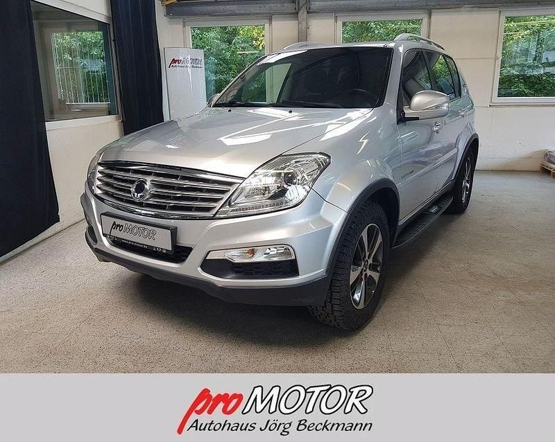 Silber Gebraucht 2017 Ssangyong Rexton SUV | 16.850 € (Fairer Preis) - Bild 1/4