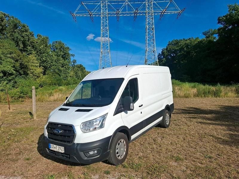 Weiß Gebraucht 2021 Ford Transit Van / Kleinbus | 21.300 € (Superpreis) - Bild 1/4