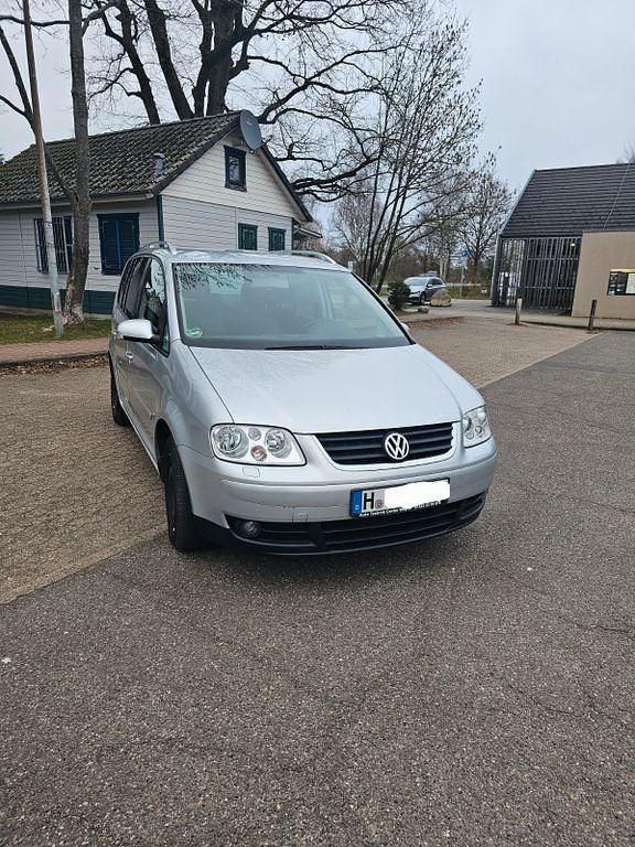 Gebraucht VW Touran Highline 116 PS (85 kW) 2004 Silber Van / Kleinbus