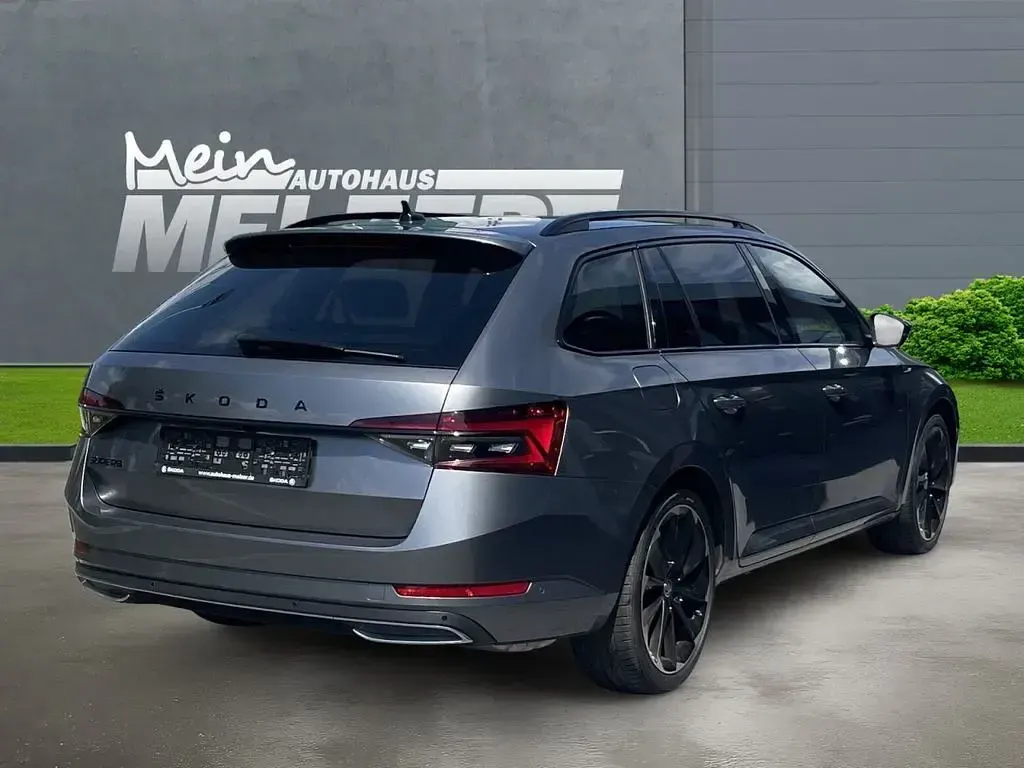Gebraucht Skoda Superb SportLine 190 PS (139 kW) 2023 Grau Limousine