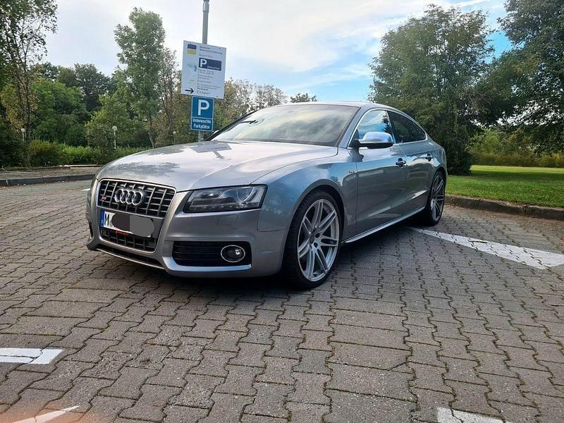 Grau Gebraucht 2010 Audi S5 Sportback Sport Kleinwagen | 16.999 € (Teuer) - Bild 1/4