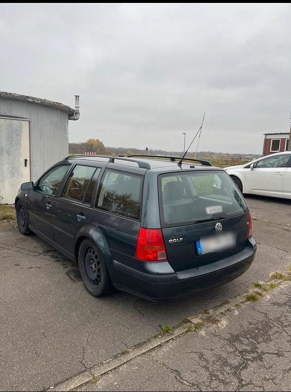 Gebraucht VW Golf IV 105 PS (77 kW) 2001 Grau Kombi