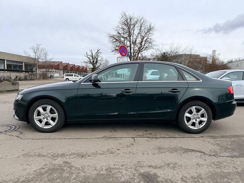Gebraucht Audi A4 Ambiente 143 PS (105 kW) 2009 Grün Limousine