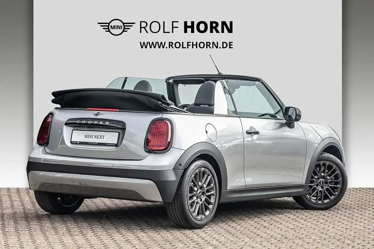 Gebraucht Mini Cooper Cabriolet Classic 163 PS (119 kW) 2025 Melting silver metallic Cabrio