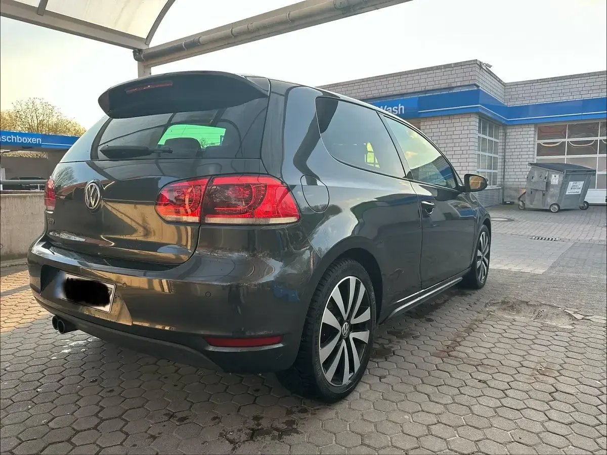 Gebraucht VW Golf VII GTD 170 PS (125 kW) 2012 Grau Limousine