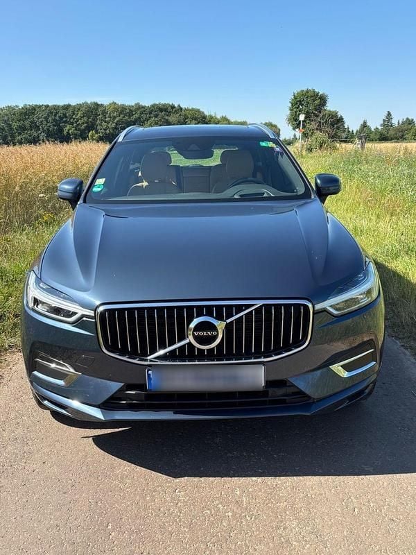 Blau Gebraucht 2020 Volvo XC60 Inscription SUV | 30.150 € (Superpreis) - Bild 1/4