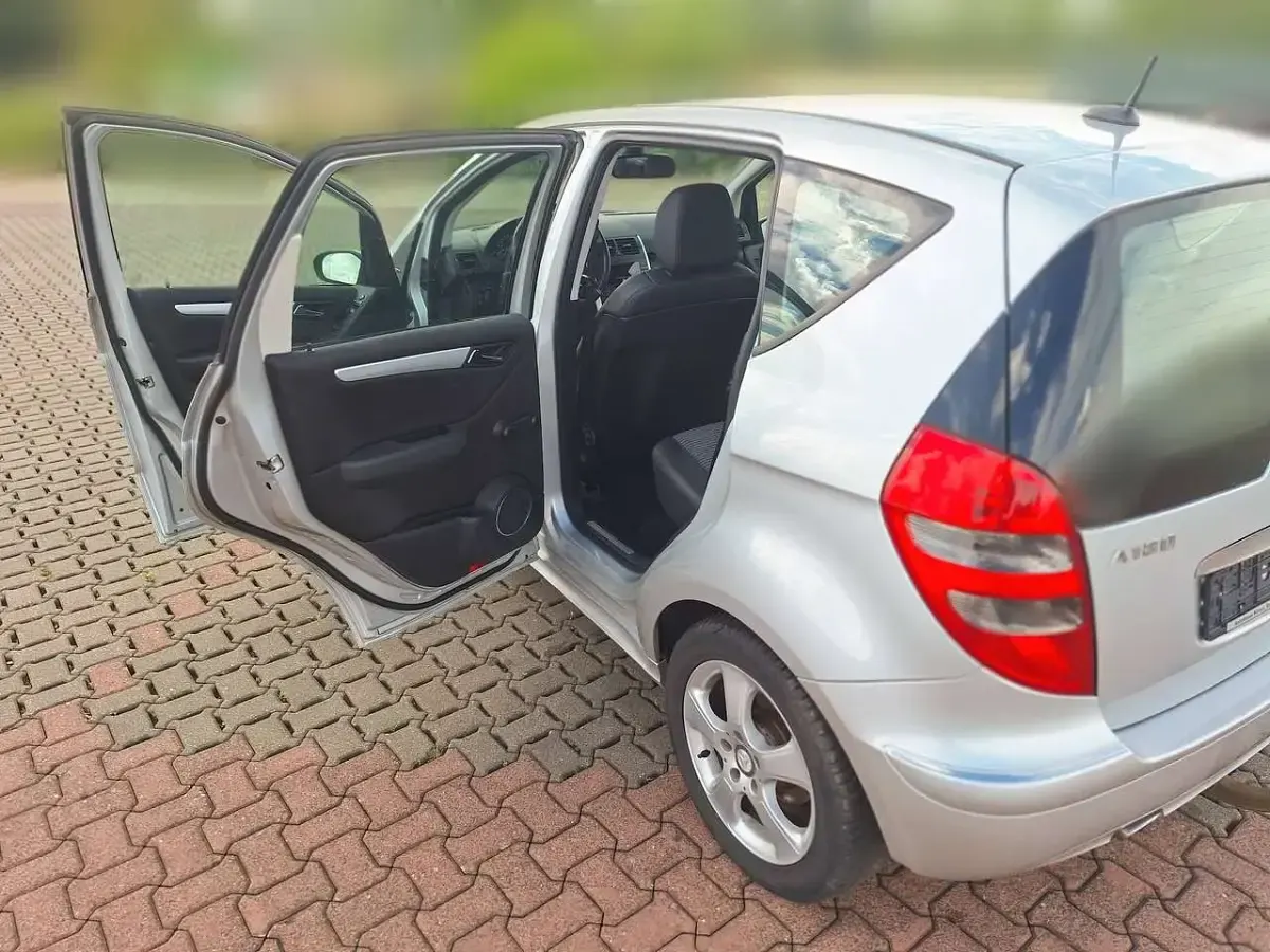 Gebraucht Mercedes A180 Avantgarde 109 PS (80 kW) 2008 Silber Limousine