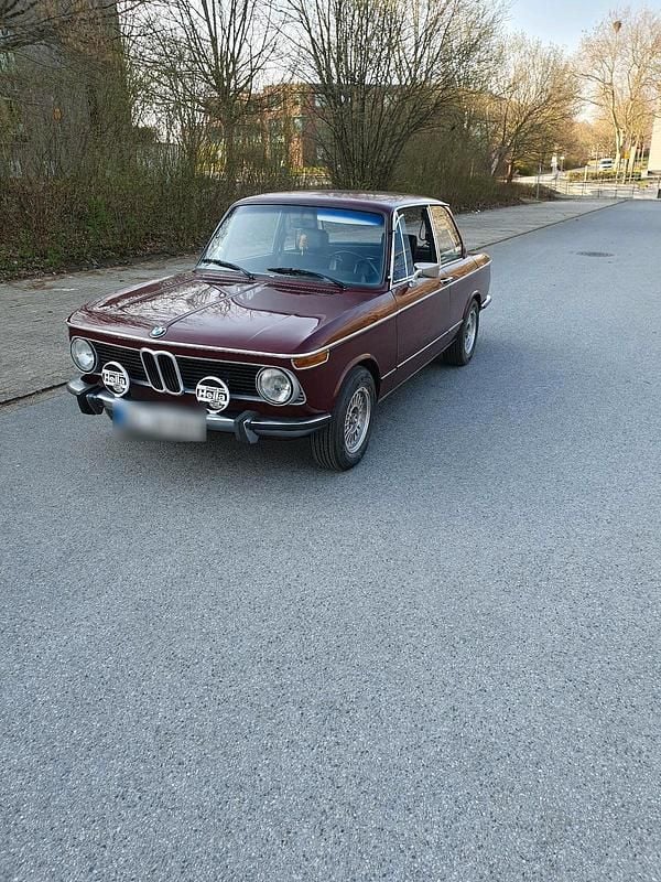 Gebraucht BMW 2002 100 PS (73 kW) 1974 Rot Limousine