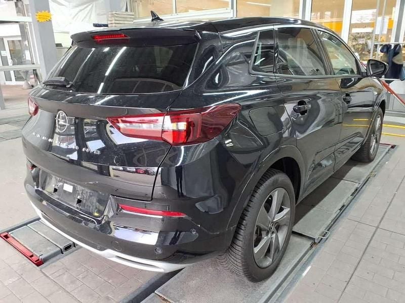 Gebraucht Opel Grandland X Elegance 131 PS (96 kW) 2024 Lackierung schwarz perla nera/ SUV
