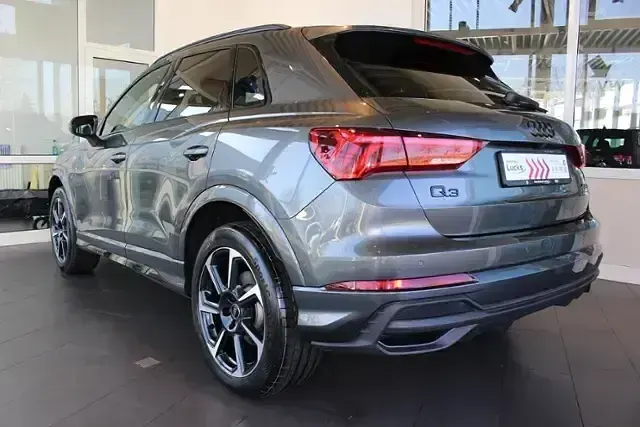 Second-hand Audi Q3 S-Line 190 CP (139 kW) 2025 Gri SUV