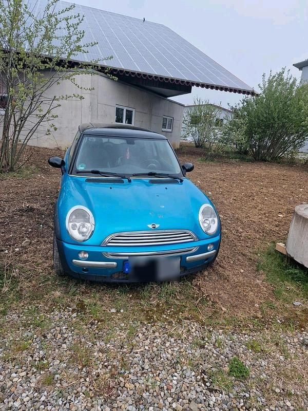 Second-hand Mini Cooper 115 CP (84 kW) 2004 Albastru Hatchback