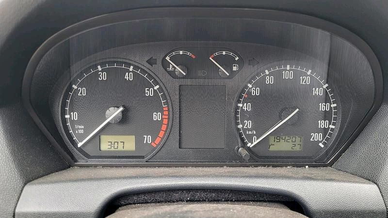 Używany Skoda Fabia 54 KM (39 kW) 2004 Niebieski Hatchback
