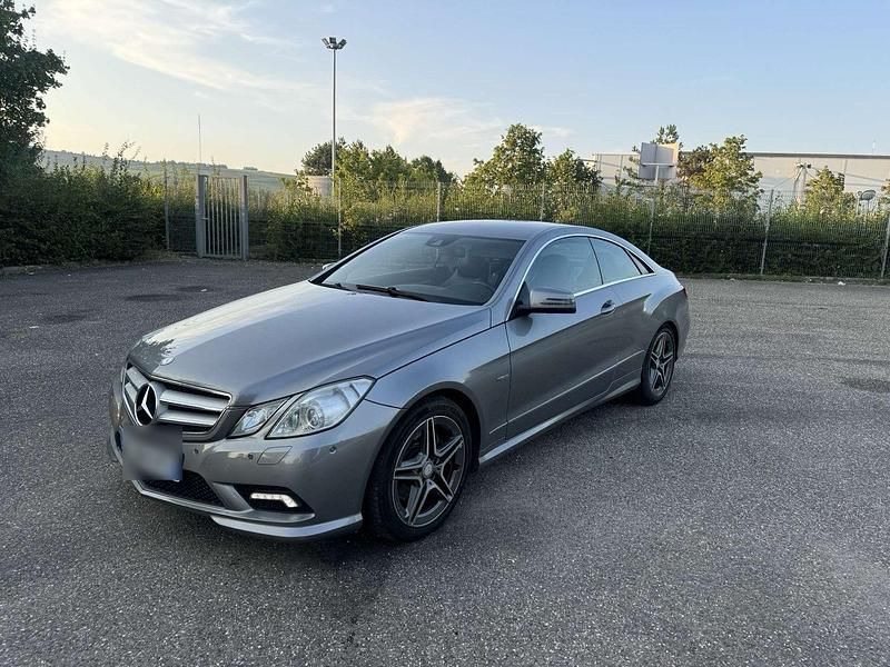 Gebraucht 2010 Mercedes E350 AMG Coupé | 7.500 € (Guter Preis) - Bild 1/4