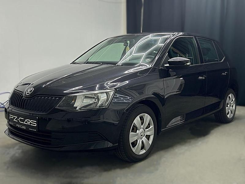 Schwarz Gebraucht 2015 Skoda Fabia Kleinwagen | 7.490 € (Fairer Preis) - Bild 1/4