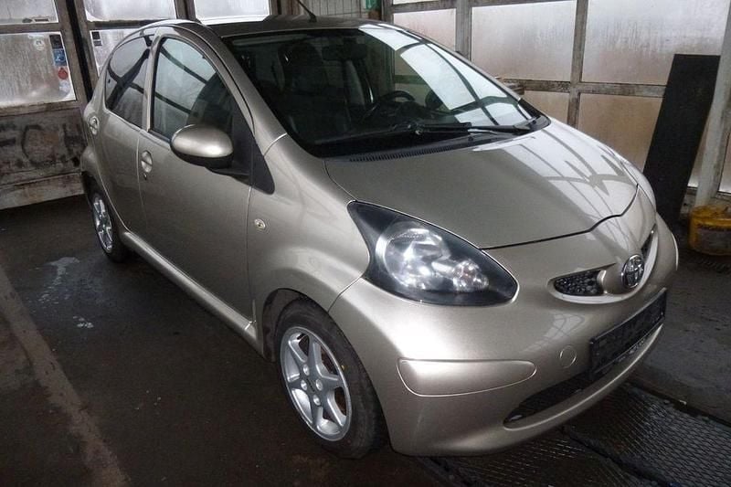 Beige Gebraucht 2008 Toyota Aygo Kleinwagen | 1.490 € (Superpreis) - Bild 1/4