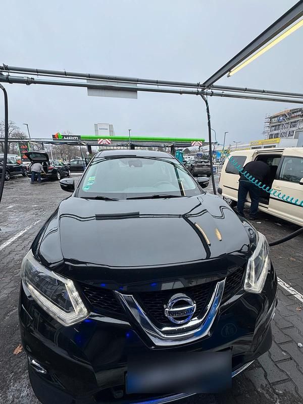 Gebraucht Nissan X-Trail 131 PS (96 kW) 2014 Schwarz SUV