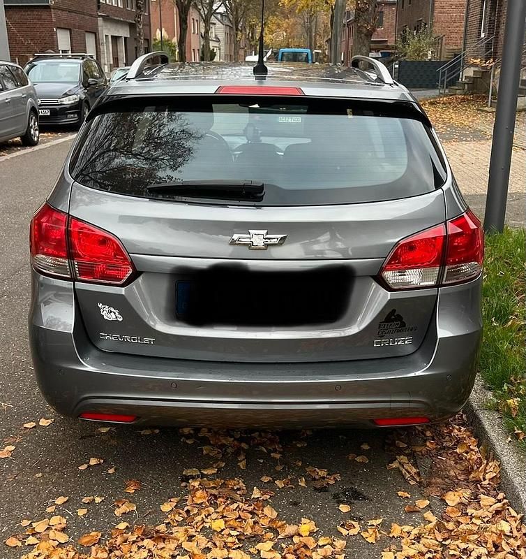 Gebraucht Chevrolet Cruze 131 PS (96 kW) 2012 Grau Kombi